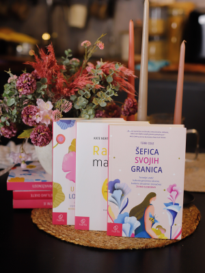 Set knjiga 'Mentalno snažna majka' pruža podršku ženama u majčinstvu kroz savjete o mentalnoj otpornosti, samopouzdanju i emocionalnoj ravnoteži.